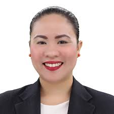 Narcissists don't fall in love — they attach themselves. And nobody moves  faster than a narcissist who's broke, homeless, or needs rescuing. They'll  shower you with affection, talk about soulmates within days,