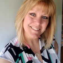 Lisa Ecklund's Instagram, Twitter & Facebook