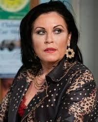 Kat Win's Instagram, Twitter & Facebook