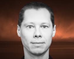 Alfredo Pizana's Instagram, Twitter & Facebook