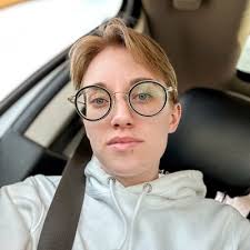 Carly Cottrell (@carlayc33)