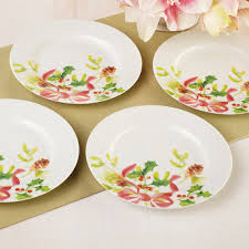 There's no holiday paula deen loves better than christmas, when she opens her home to family and friends, and traditions old and new make the days merry and bright. Paula Deen Christmas Wreath 8 Inch Dessert Plates Set Of 4 Overstock 7468947