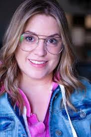 Hailey Jacobsen's Instagram, Twitter & Facebook