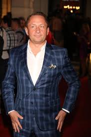 Kamil durczok głośno zaprotestował przeciwko cenzurze w radiowej trójce. Kamil Durczok Nie Podrozowal Sam Jego Pies Po Wypadku Trafil Do Schroniska Eska Pl