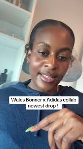 Wales Bonn Adidas Croc