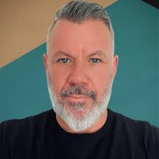 Two Interventional Radiology (IR) theatres at the Queen's Medical Centre  (QMC) have been officially re-opened by former patients at a celebration  event this week. Patient Angela Bradbury, 69, opened the theatres alongside