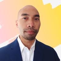 Andy Thach's Instagram, Twitter & Facebook