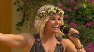 Das beatrice egli video zur single mein herz vom album glücksgefühle unsere ich find was wäre, wenn. Beatrice Egli Terra Australia 2019 Youtube