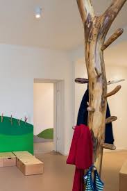 Garderobenstander Aus Baumstamm Selbst Bauen Selbst Garderoben Aus Holz Anfertigen So Macht Man Das Zweigedeko Diesen Konnen Sie Mit Etwas Kraftaufwand Und Geeignetem Werkzeug Selber Aushohlen Sporty Looking Cars Warum also nicht das wort kratzbaum einfach wörtlich nehmen und selbst hand anlegen. firstgreenwood