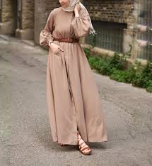 2 487 Likes 15 Comments Elif Dogan Elifd0gan On Instagram Kayratekstil Maxi Trench And Silk Sha Modest Fashion Hijab Hijab Fashion Shirt Dress Pattern