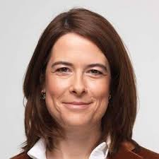 Petra gössi (ga) politica svizzera (it); Petra Gossi On Twitter Wir Durfen Dem Druck Unserer Nachbarlander Nicht Nachgeben Es Ist Aber Auch Wichtig Dass Alle Beteiligten Verantwortung Ubernehmen Sowohl Die Bahnbetreiber Als Auch Die Gaste Mussen Sich An