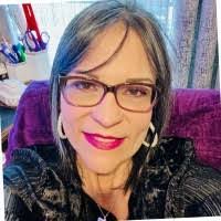 Beth Rosado's Instagram, Twitter & Facebook