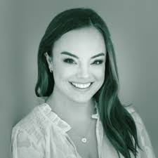 Ryanne Smith's Instagram, Twitter & Facebook