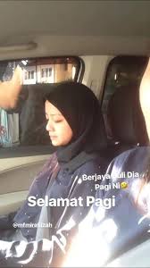 Seperti yang ramai tahu, pelakon mira filzah ini selalu disinonimkan dengan penampilan sopan, menutup aurat dan mira pakai leggings ketat? Kgabm Mira Filzah Makin Berani Memperagakan Bentuk Facebook