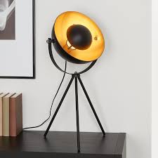 L'intérieur est aussi en émail blanc pour une bonne diffusion de la lumière. Briloner Leuchten 7380 015 Led Masa Lambasi Masa Lambasi Retro Vintage Studiolampe E27 Metal 60 W Siyah Lampes De Table Lampe Retro Decoration Maison