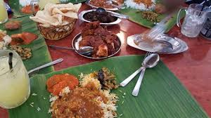 Price range samy's is something of an institution in singapore, having been dishing up cheap indian cuisine in informal surroundings since the 1950s. Horrible Review Of Samy S Curry Singapore Singapore Tripadvisor