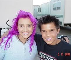 Taylor lautner with long hair. Senscritique Flashback Taylor Dooley Taylor Lautner Facebook