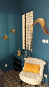 Bleu Paon Dulux Valentine Chambre Bleu Paon Design De Salle A Manger Decoration Maison