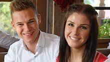 « mit 18 im januar 2012 gab er sein bundesligadebut beim vfb stuttgart unter bruno labbadia. Laura Das Ist Die Frau Von Fussball Star Antonio Rudiger Mannersache
