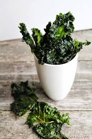 How To Make The Best Salt Vinegar Kale Chips In Your Dehydrator Recipe Making Kale Chips Dehydrator Recipes Raw Food Recipes