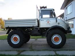 Coffee Hauler 1974 Mercedes Benz Unimog 406 Bring A Trailer Unimog Mercedes Benz Unimog Mercedes Benz Trucks