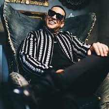 Con calma, dura, que tire pa' 'lante, no lo trates, bésame lt → spanish, english, hindi → daddy yankee (132 songs translated 324 times to 24 languages). Daddy Yankee Lyrics Songs And Albums Genius