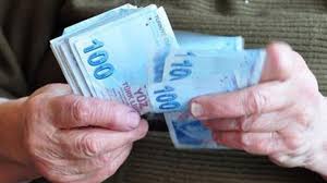 Mulai tahun 2013 nanti, kerajaan akan melaksanakan kenaikan tahunan pencen pesara sebanyak dua peratus setahun tanpa perlu menunggu sebarang semakan sistem saraan atau pelarasan gaji. 2021 Kenaikan Gaji Penjawat Awam Dan Gaji Bersara Diumumkan Berapakah Pencen Penjawat Awam Ssk Dan Bag Kur