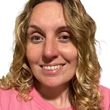 Amazon.com: Amanda the Teen Activist (Feathers & Freedom): 9780648002505:  Kelaher, Catherine: Books