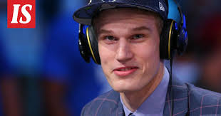 Fanit suuttuivat turhaan Lauri Markkaselle