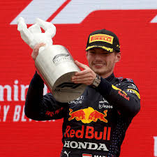 A big section is the red bull racing collection where you will find teamwear and lifestyle items. X3opd56dj29okm