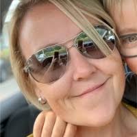 Stacey Connolly's Instagram, Twitter & Facebook