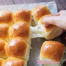 Soft And Fluffy Cream Cheese Buns Bake With Paws Baking Buns Cheese Buns Cream Cheese Rolls Recipe