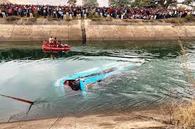 At least 30 drown as bus falls in canal in Sidhi, Madhya Pradesh - The  Statesman