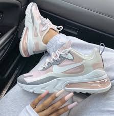 Pinterest Poppinprinces In 2020 Nike Shoes Women Sneakers Fashion Nike Air Shoes