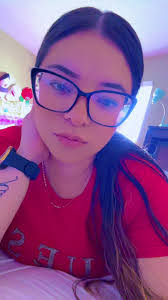 Amber Killion's Instagram, Twitter & Facebook