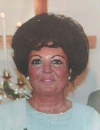 Vicki Hamlin's Instagram, Twitter & Facebook