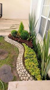 25 Beautiful Front Yard Rock Garden Landscaping Design Ideas In 2020 With Images Backyard Landscaping Designs Small Garden Landscape Rock Garden Landscaping