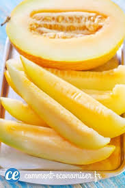 10 Astuces Pour Faire Pousser De Beaux Melons En 2020 Graine De Melon Melon Salade De Fruits