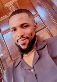 Did you know Eben started out as a rapper?! 👀 Born Emmanuel Benjamin, Eben,  is an award-winning gospel songwriter, and minister known for his  Afro-pop-, hip-hop-, and dance-influenced sound. He launched his