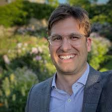 Malachy Lewis Tuohy (@MalLewTu)