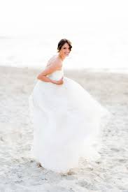 Die meisten brautkleider sind konfektioniert. Sos Brautkleiderkauf Wir Haben Tipps Vom Profi Brautkleider Hochzeitstrends Im Spotlight