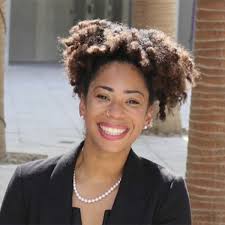Dr. Savannah Thomas: Associate Faculty