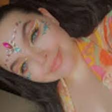 Danielle Harbarger's Instagram, Twitter & Facebook