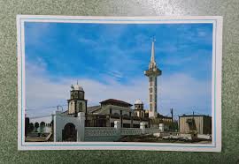 Lokasi di tengah bandar kuala terengganu, dekat dengan tempat tarikan pelancong (pasar payang, dataran shah bandar, kampung cina (sgt best utk kolam pun best. Vintage 80 S 90 S Postcard Poskad Of The State Mosque Masjid Abidin In Kuala Terengganu Books Stationery Magazines Others On Carousell