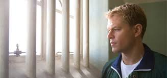 An erotic foray into a dystopian future, invictus takes the viewer into a world which has been ravaged by climate change, crushed by government oppression and drained of life, liberty and the pursuit of happiness. Invictus Cenas De Cinema