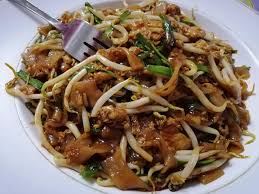 Semuanya telah disatukan dalam 'multipurpose sauce' batiik. Siakap Keli Char Kuey Teow Goreng Kuey Teow Goreng Facebook