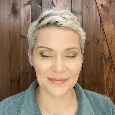 Gail Henning's Instagram, Twitter & Facebook