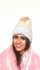 Knit Fleece Lined Warm Hat, Gray Knit Beanie, Pink Gray Faux Fur Pom, Warm  and Cozy Winter Ski Hat, Ice Skating Hat, Chunky Knit Hat