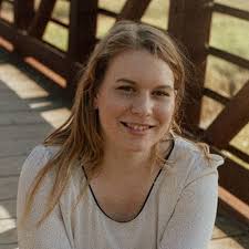 Eve Downing's Instagram, Twitter & Facebook