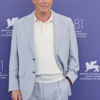 Kevin Costner Set for Horror-Thriller 'Headhunters' as Star, Co-Writer